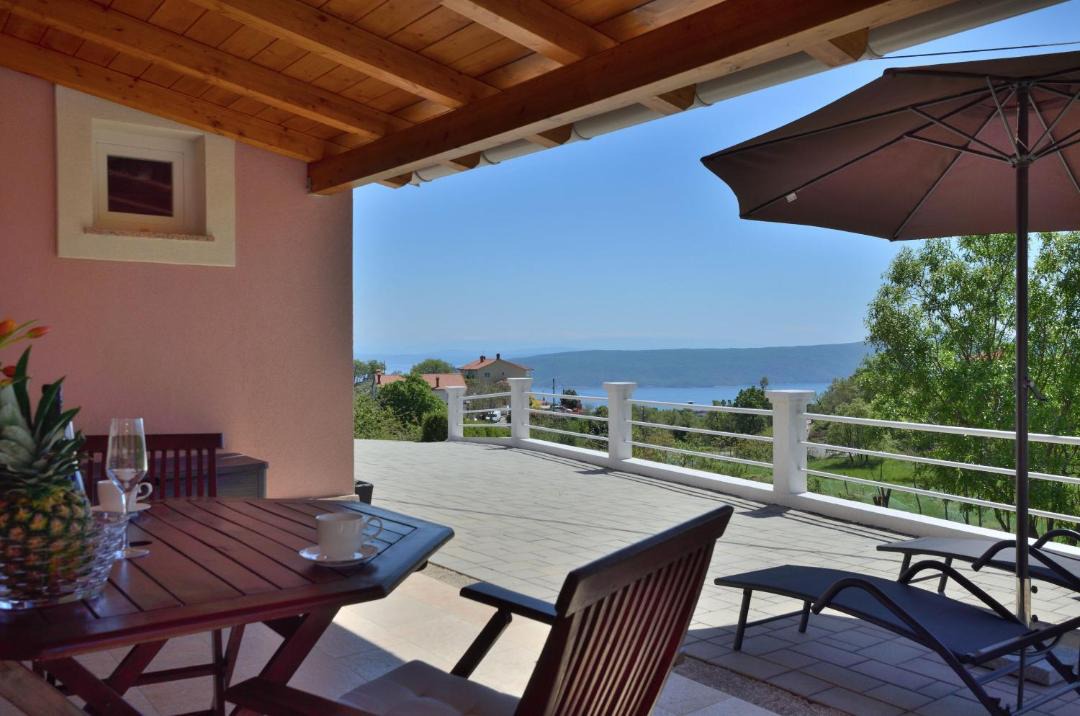Photo of Patio Balcony in Sveta Jelena