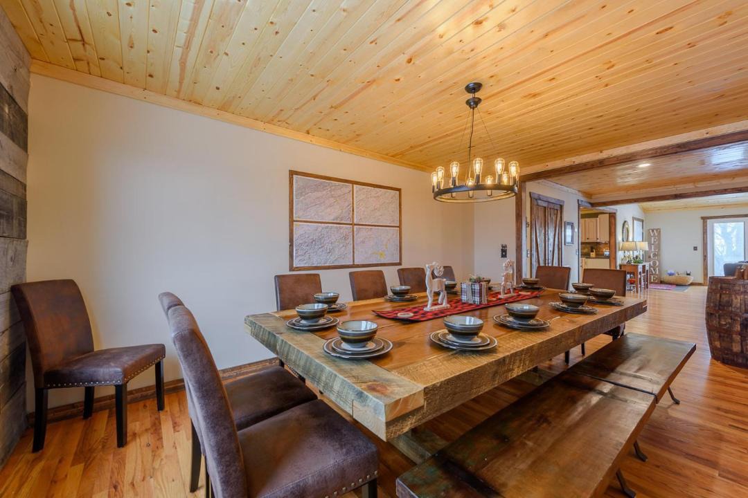 Photo of Others in Seven Devils