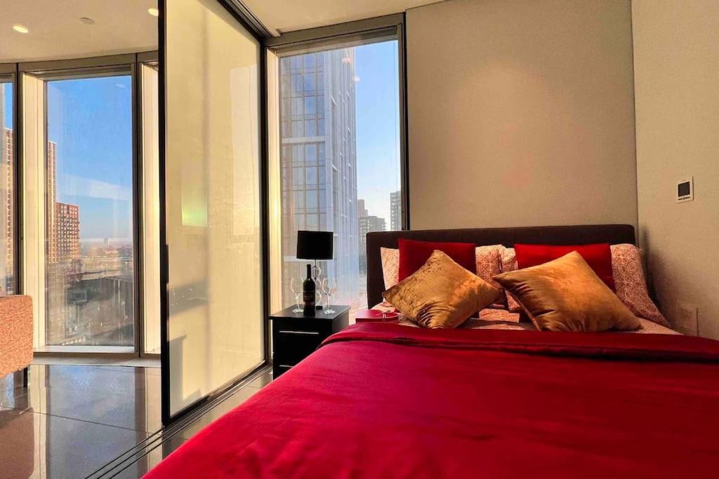 Photo of Others in Nine Elms