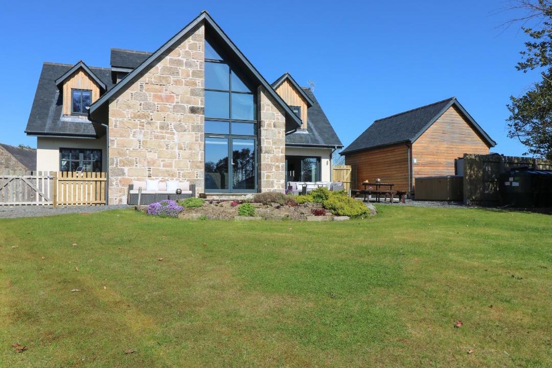 Photo of Others in Ellon