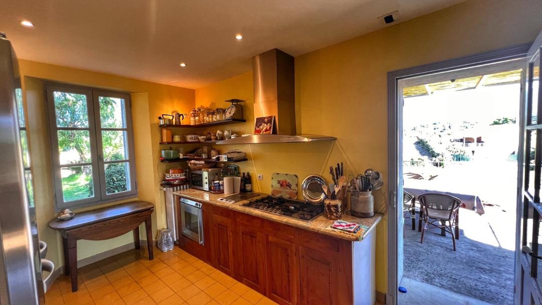 Photo of Others in Peri