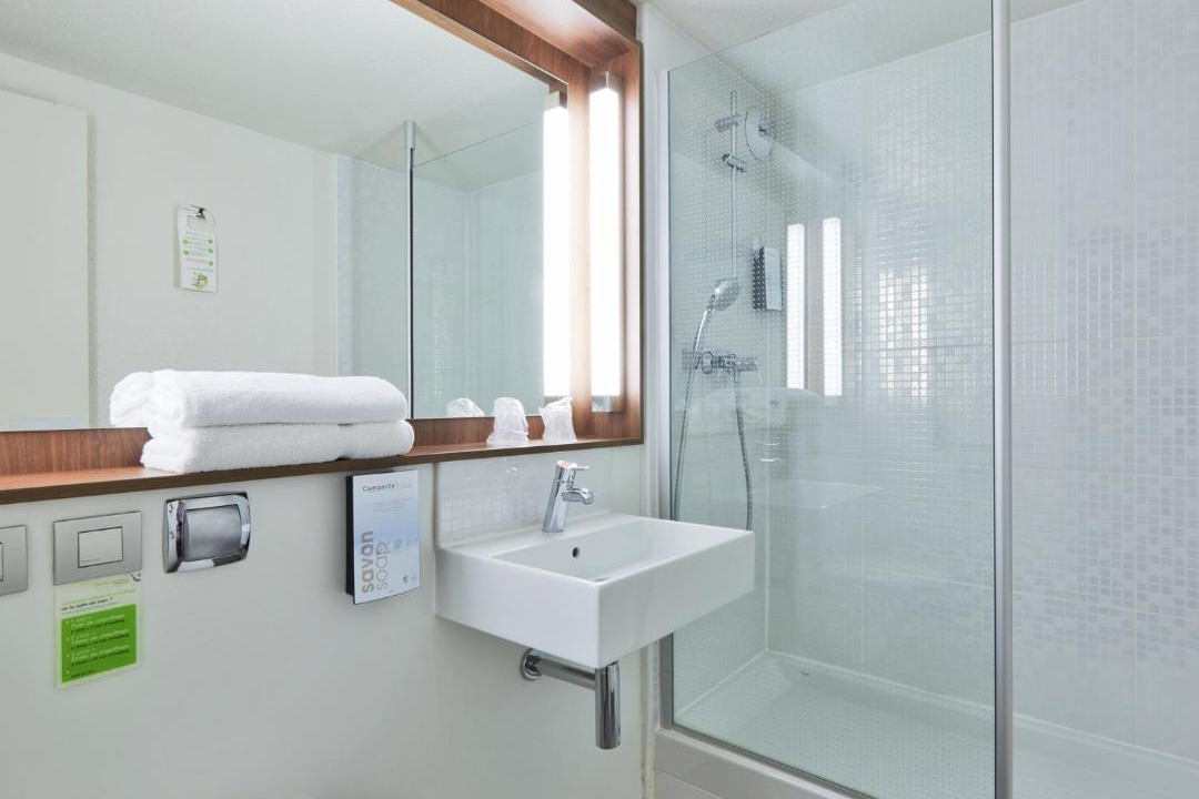 Photo of Bathroom in Epinay-sur-Orge