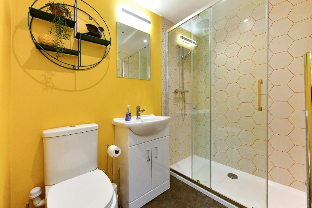 Photo of Bathroom in Pontneddfechan