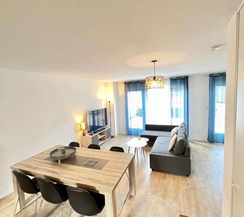 Photo of Livingroom in Bezannes