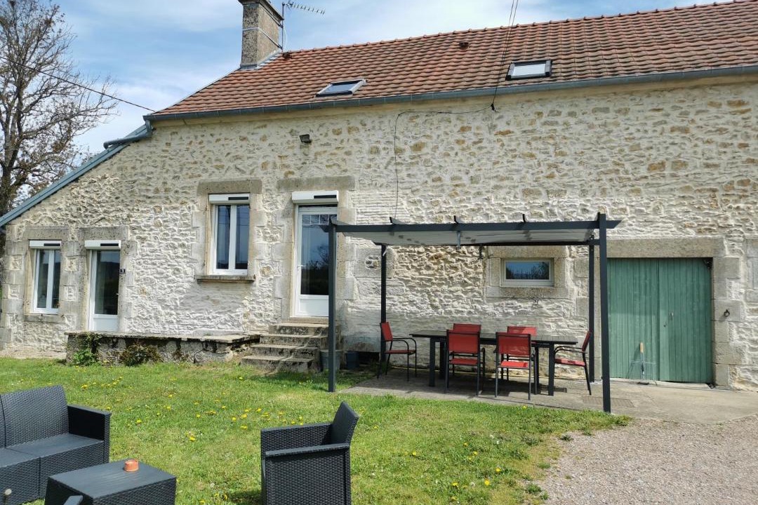 Photo of Buildings in Crux-la-Ville