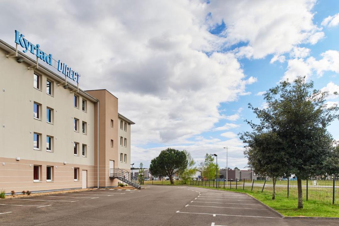 Photo of Buildings in Saint-Avit