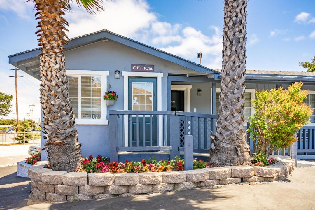 Photo of Others in North Fremont Street