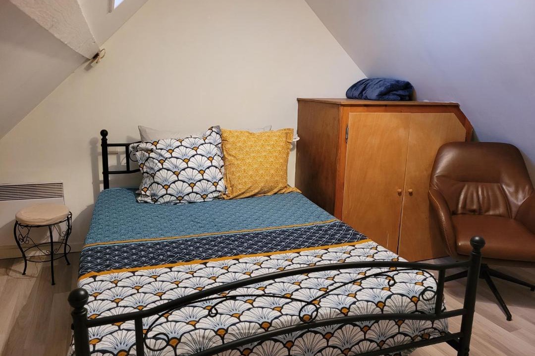 Photo of Bedroom in Coulanges-sur-Yonne