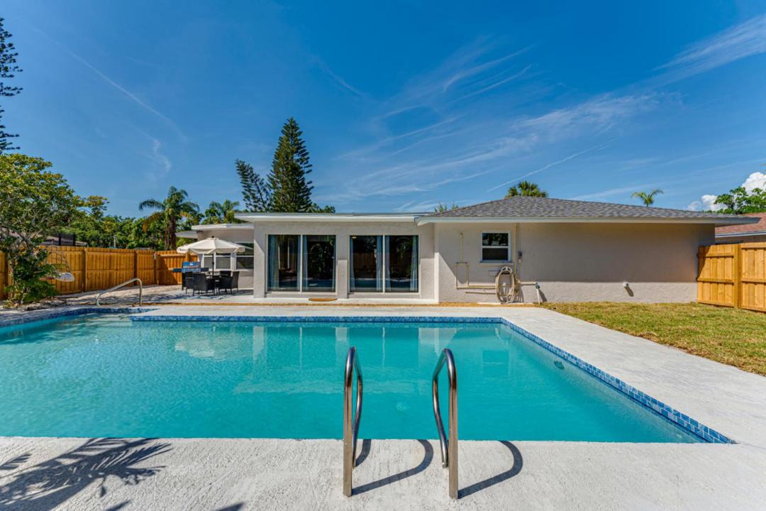 Photo of Others in Gulf Gate Estates
