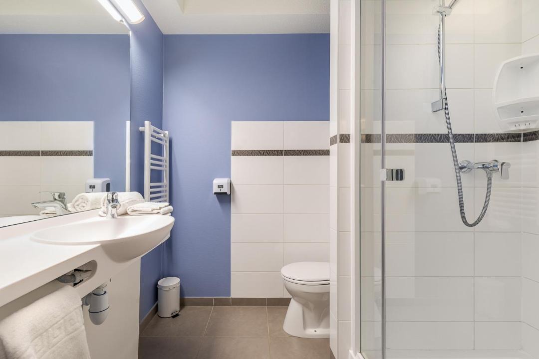 Photo of Bathroom in Grigy-Technopole - La Grange-aux-Bois