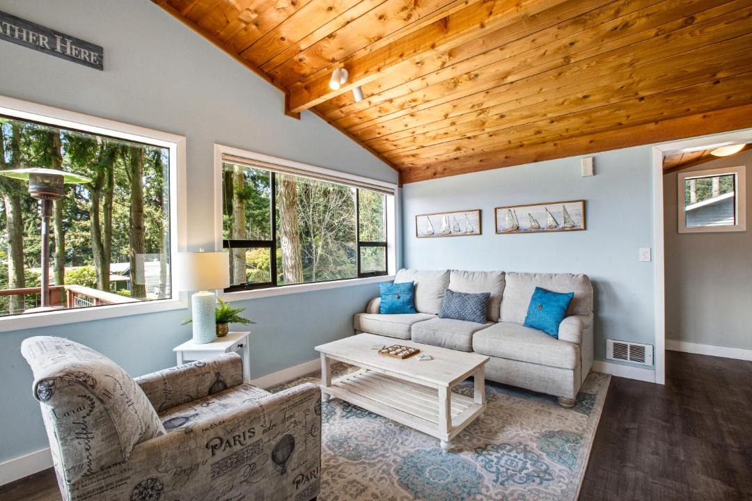 Photo of Others in Freeland