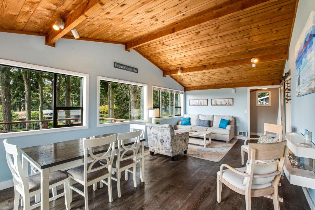 Photo of Others in Freeland