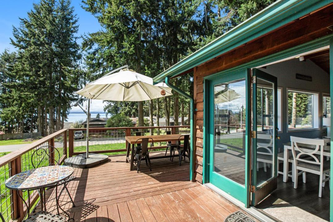 Photo of Others in Freeland