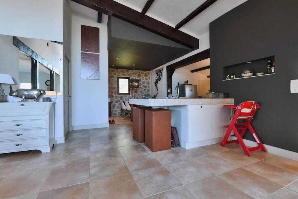 Photo of Others in Belvezet