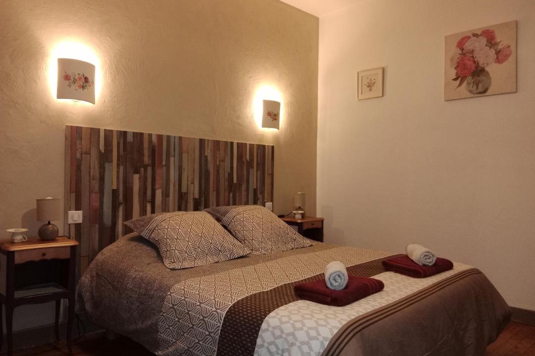 Photo of Bedroom in Mailhac-sur-Benaize