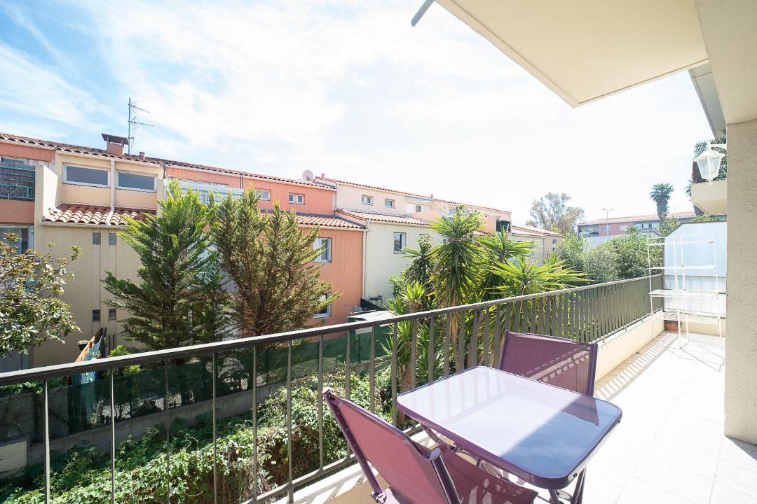 Photo of Patio Balcony in Moulin a Vent
