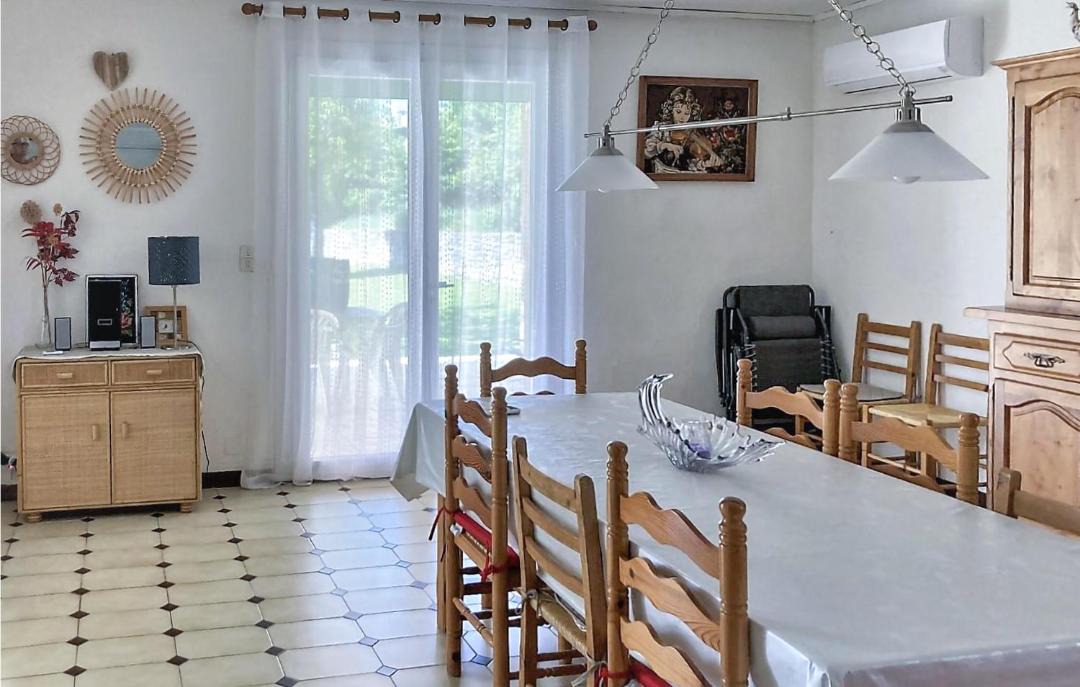 Photo of Kitchen in Saint-Trinit