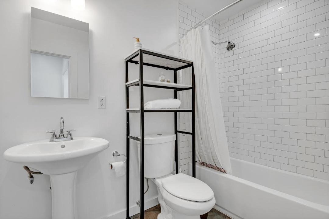 Photo of Bathroom in Mid City
