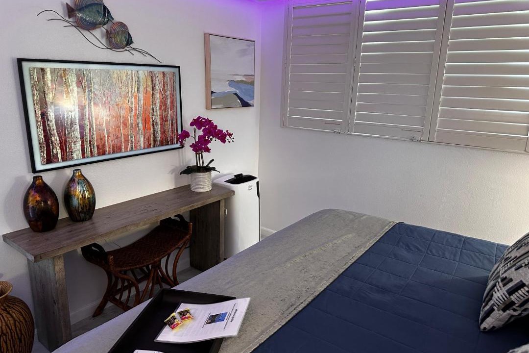 Photo of Bedroom in Maalaea