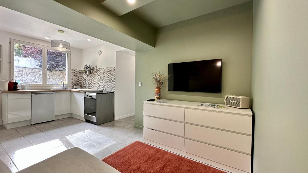 Photo of Others in Nemours