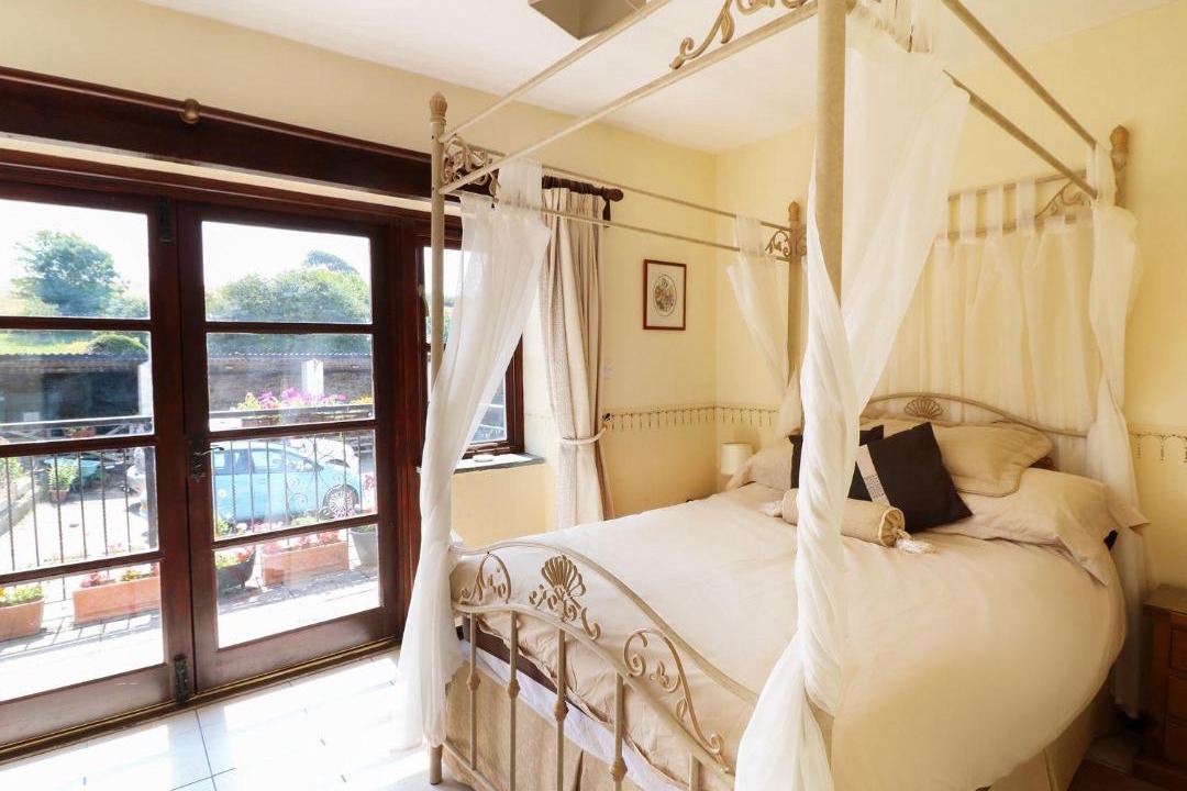 Photo of Others in Westleigh