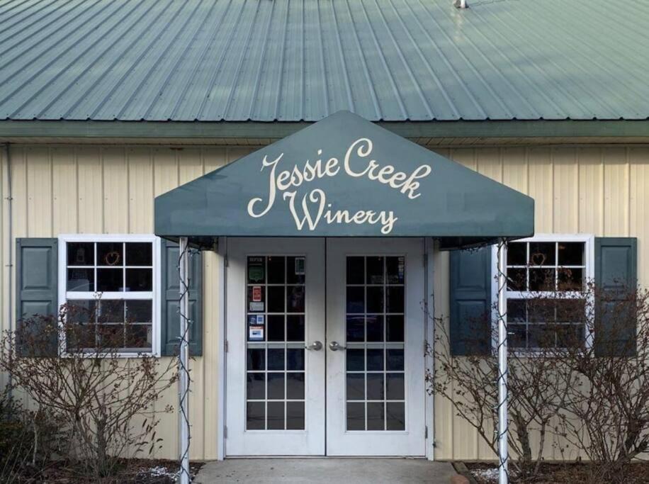 Photo of Others in Goshen