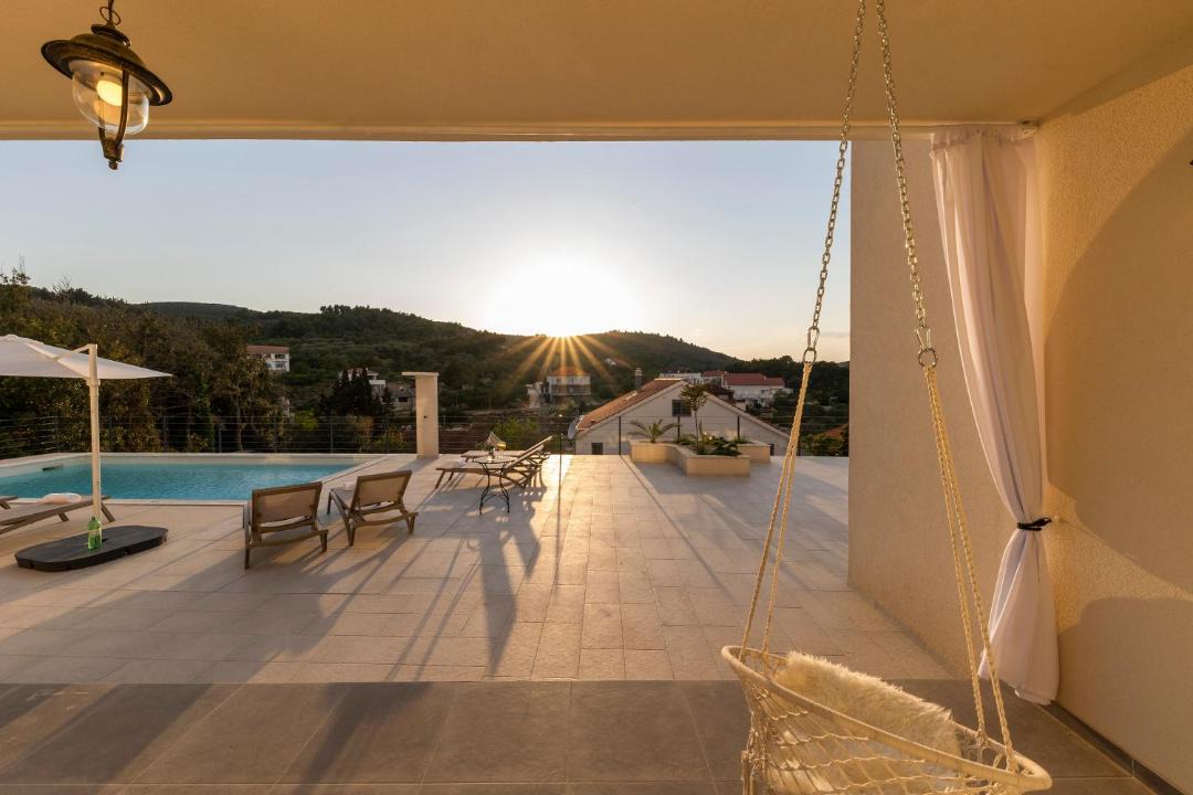 Photo of Patio Balcony in Zman
