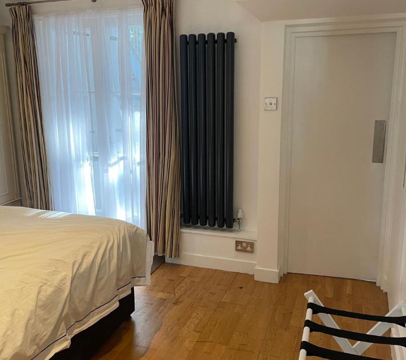 Photo of Others in Notting Hill