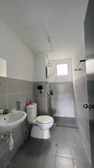 Photo of Bathroom in Kampung Rawa