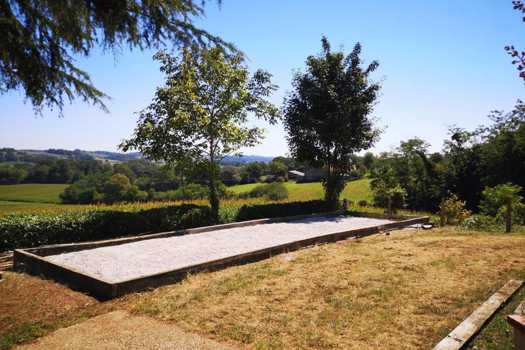 Photo of Others in Maylis