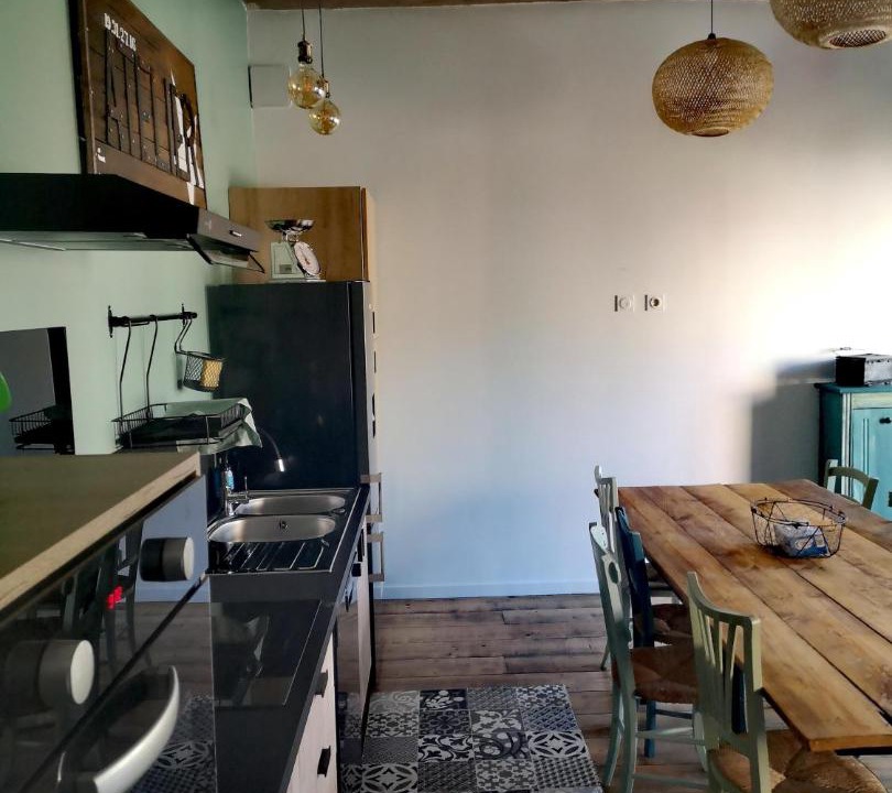 Photo of Others in Maylis