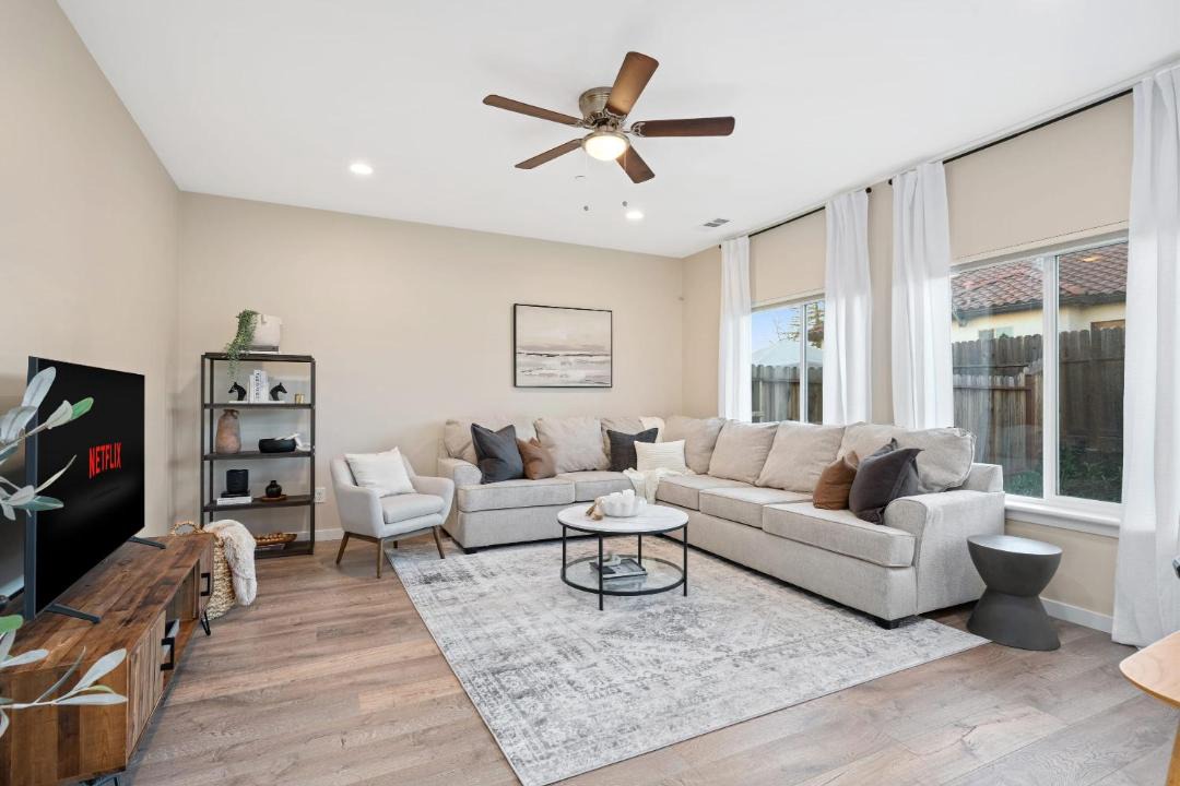 Photo of Others in Sacramento