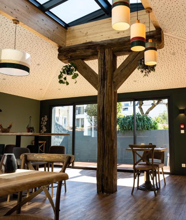 Photo of Others in Le Palais