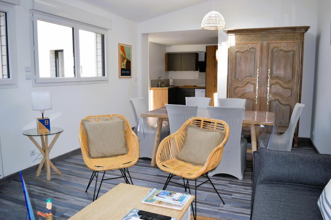 Photo of Livingroom in Cresserons