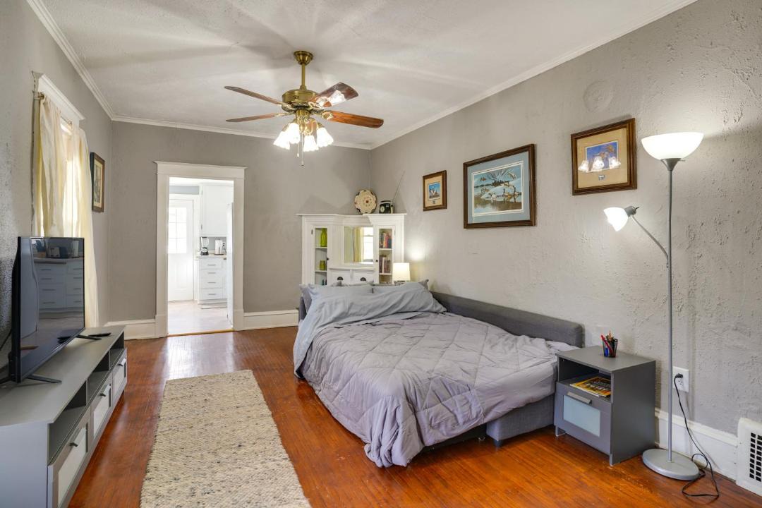Photo of Bedroom in Mound