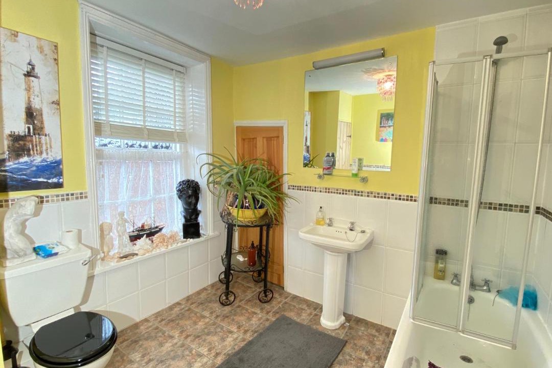 Photo of Bathroom in Brading