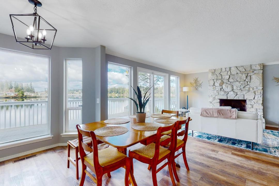 Photo of Others in Agate