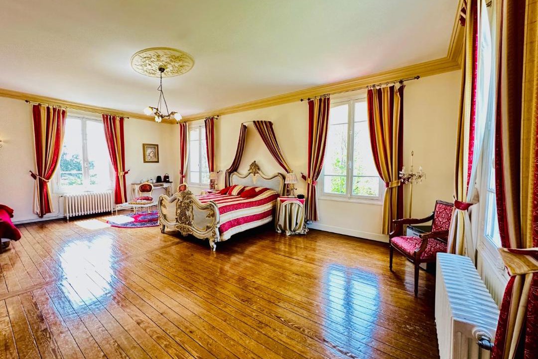 Photo of Others in Le Home