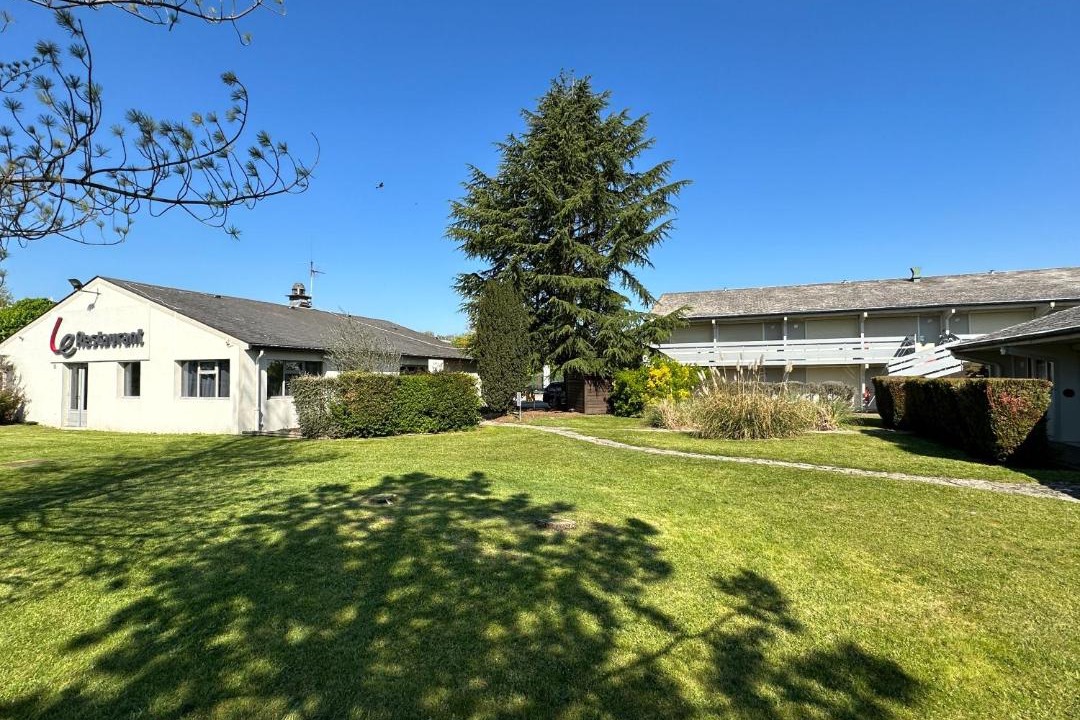 Photo of Others in Cleon