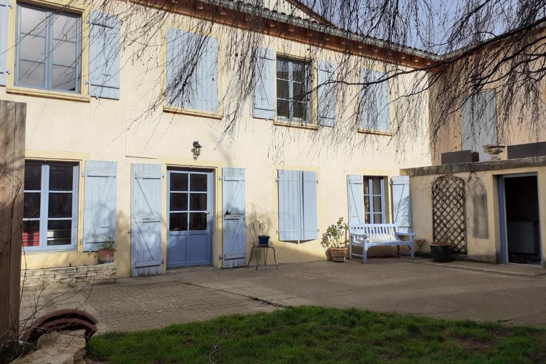 Photo of Others in Charlieu