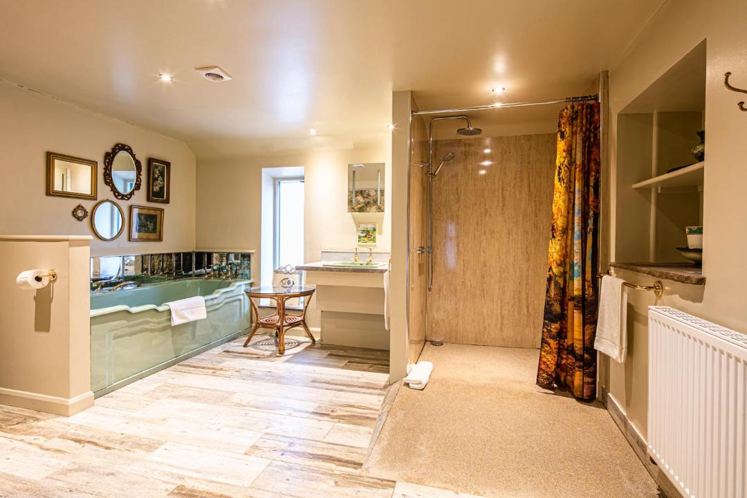 Photo of Others in Bakewell