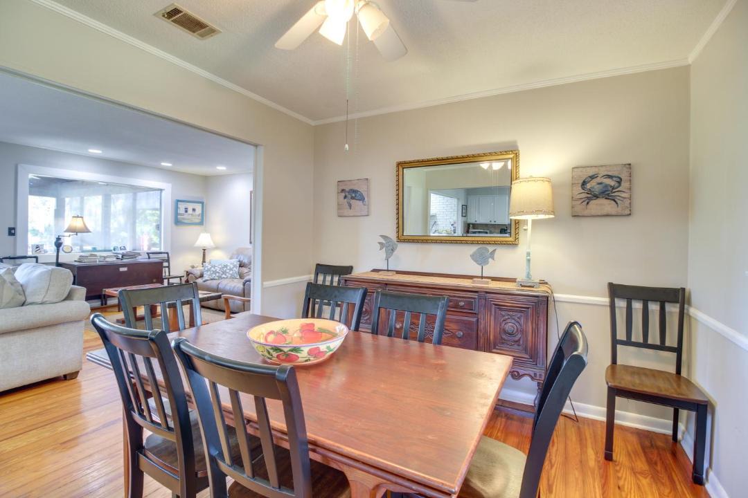 Photo of Others in Crescent