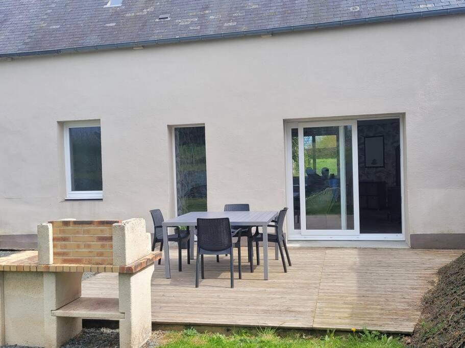 Photo of Buildings in Creances