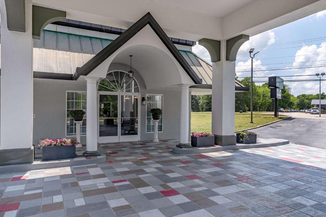 Photo of Others in Elberton