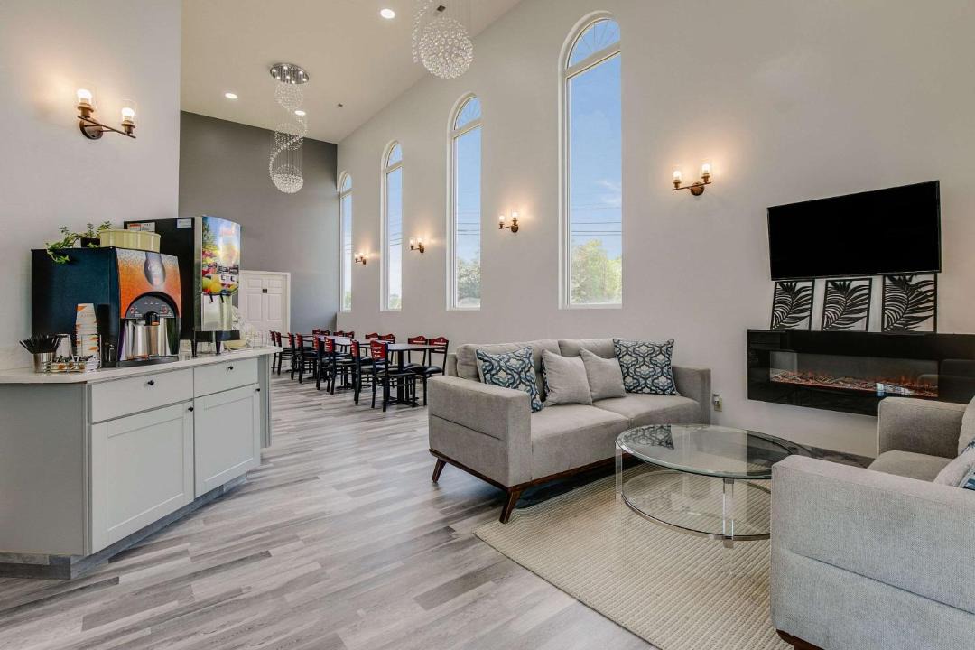 Photo of Others in Elberton