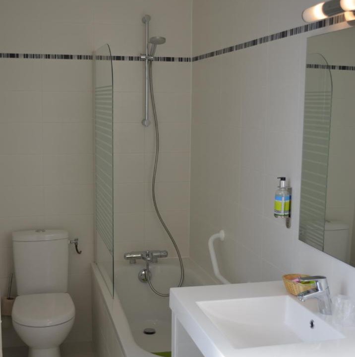 Photo of Bathroom in Deauville City Centre