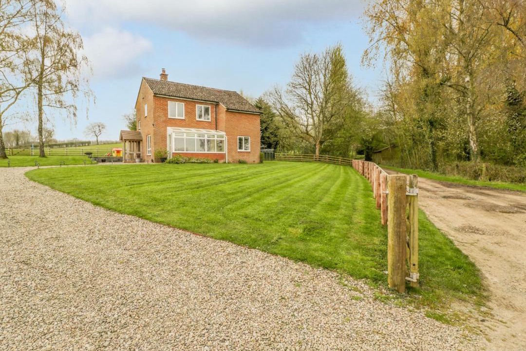 Photo of Others in Little Cowarne