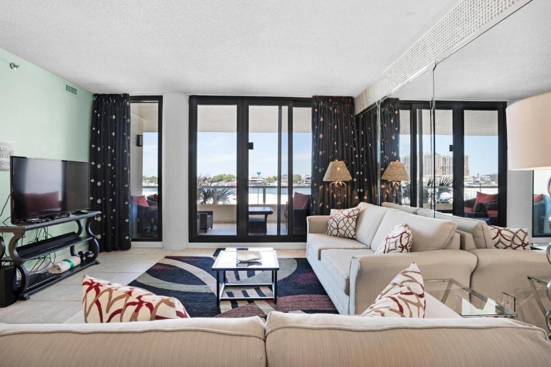 Photo of Others in Holiday Isle