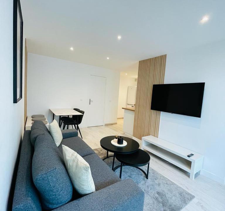Photo of Livingroom in Argenteuil