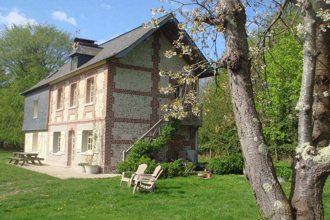 Photo of Buildings in Fourneville